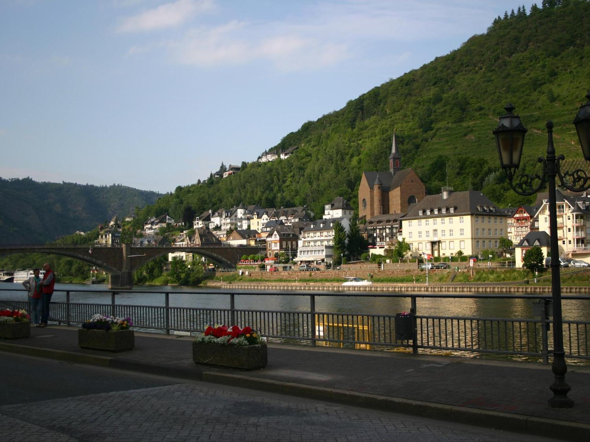 A Modern Holiday Home By The River Mosel Мозелькерн Екстер'єр фото